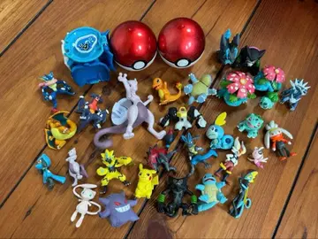 포켓몬 피규어 몬코레 포켓몬볼 피카츄 뮤우 툴 카리오