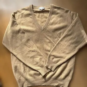 캐시미어 V넥 스웨터 카멜