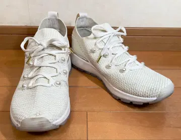 +diana / [경량] 펄 디자인 니트 스니커즈 아이보리