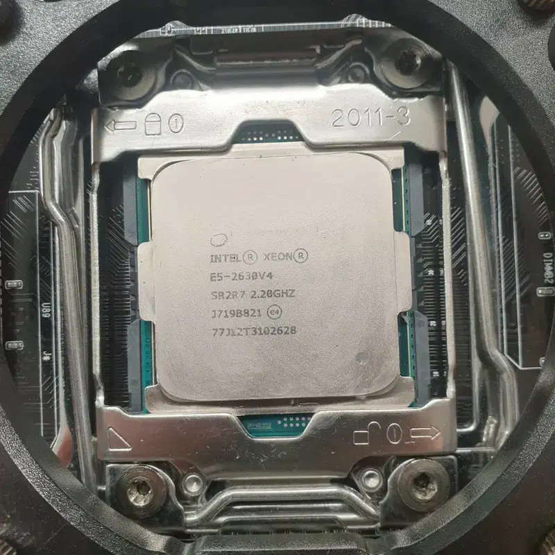 제온 CPU E5-2630 V4 2개 세트