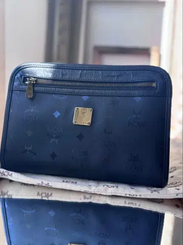 새상품급 MCM 비세토스 패턴 클러치 세컨드 백 블랙