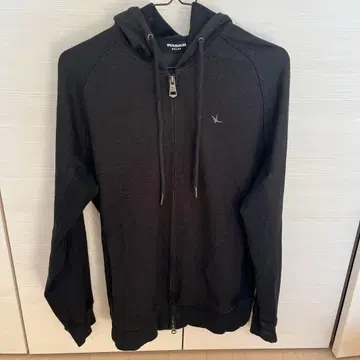 1PIU1UGUALE3 블랙 풀 집업 후드티