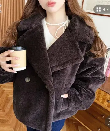 Moment+ 테디베어 보아 코트