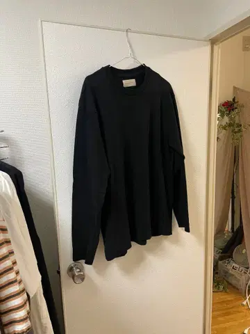 Wonder room 긴팔 티셔츠