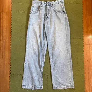 ZARA 라이트 블루 플레어 데님