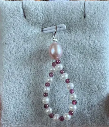 담수 진주와 자수정 참