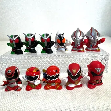 슈퍼 전대 가면라이더 울트라맨 피규어