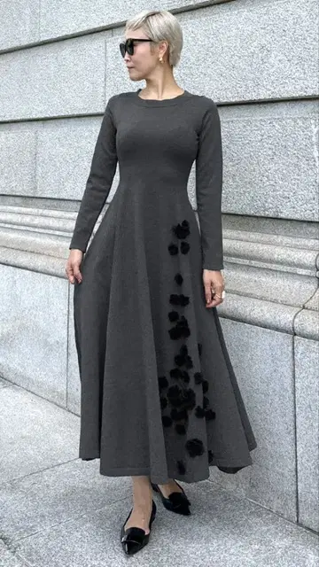 시착만 한 상품 jenne S 사이즈 플라워 장식 니트 원피스