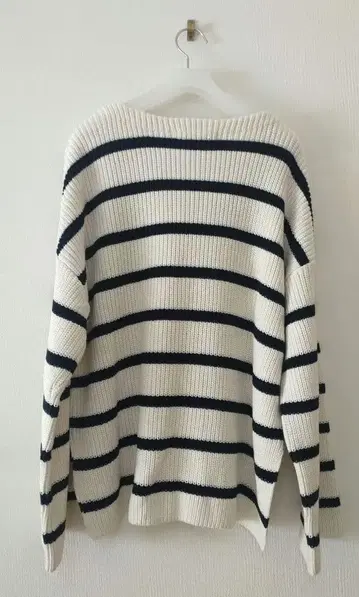 23구 보더 니트 사이즈 44 새상품급