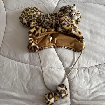 디즈니 레오파드 무늬 팬캡