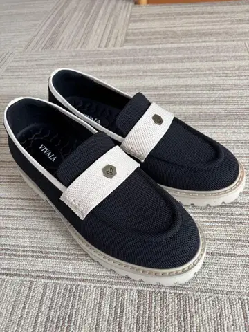 VIVAIA 아몬드 토 플랫폼 트랙 밑창 로퍼 38 24cm