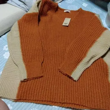 스튜디오 클립 바이컬러 긴팔 니트 스웨터 F 사이즈