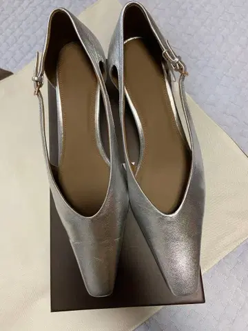 실버 펌프스 야마다야