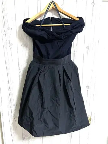 프레이 아이.디 오프숄더 도킹 플레어 원피스 미니 원피스