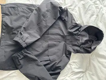 UNIQLO 윈드프루프 후드티 S