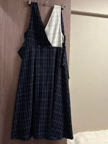 비대칭 체크 원피스