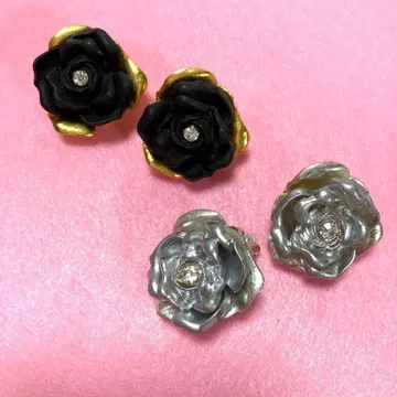 로즈 디자인 귀찌 블랙과 실버 2 커플 세트 Marie Victoire