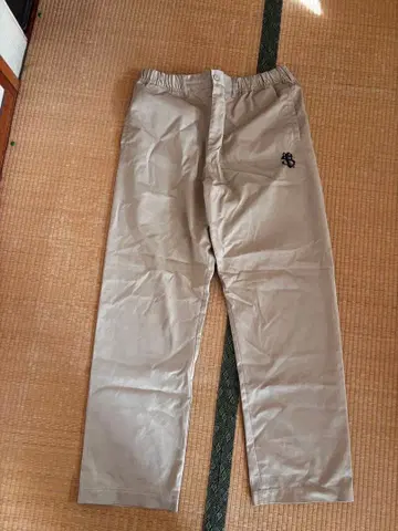 CLASSIC 베이지 치노 팬츠