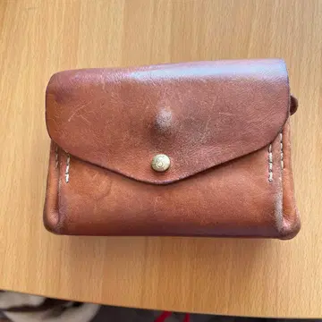 브라운 가죽 코인 케이스 지퍼 포함