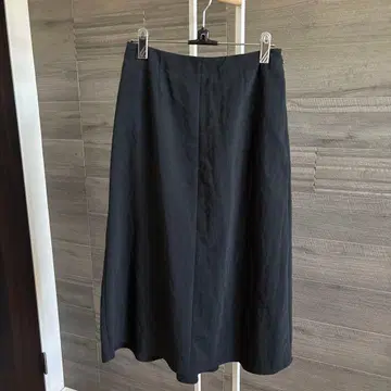 린넨 레이온 스트레치 백 페플럼 스커트