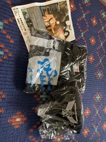 미사용 블랙 컬러 T셔츠 S 사이즈 로고