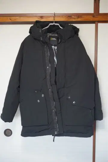 내셔널 지오그래픽 블랙 다운 자켓 XL