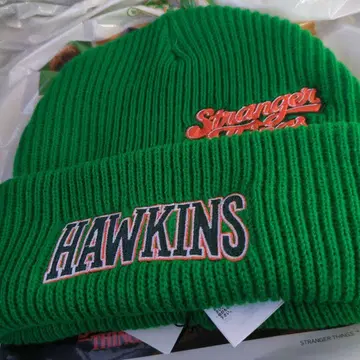 STRANGER THINGS 콜라보 볼륨 니트 봉투