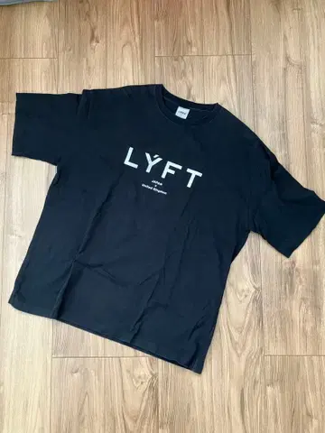 LYFT x POWER HOUSE GYM 티셔츠