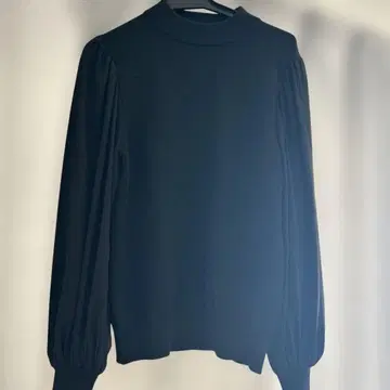 블랙 터틀넥 니트 긴팔