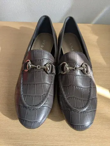 REGAL 크로코 비트 로퍼 22.5 F61M