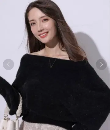 Apuweiser-riche 오프숄더 반짝이는 부드러운 니트