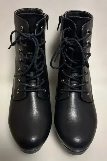 마제스틱 레곤 레이스업 부츠 블랙 23.5cm