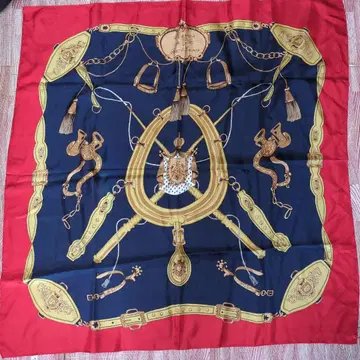 실크 100% 스카프 대형 네이비 x 레드