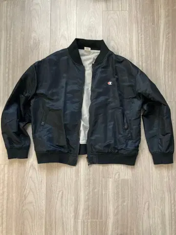 Champion 블랙 나일론 자켓