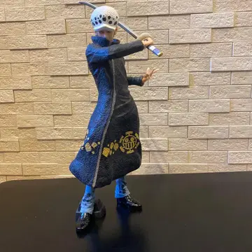 원피스, 트라팔가 로, 제일복권 피규어