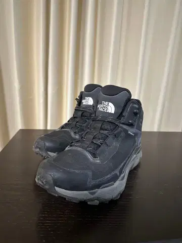 THE NORTH FACE 하이컷 아웃도어 신발 블랙