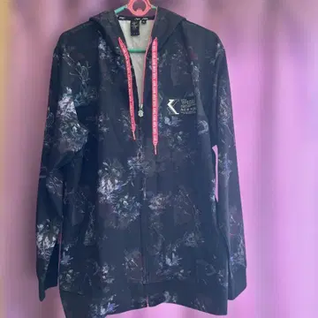 칼카니 하이브리드 보타니컬 후드티