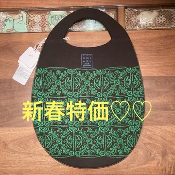 [ 신춘 세일 ] 미나 페르호넨 에그 백 페리체