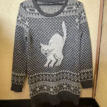 Hysterie Glamour 고양이 패턴 긴팔 니트 스웨터