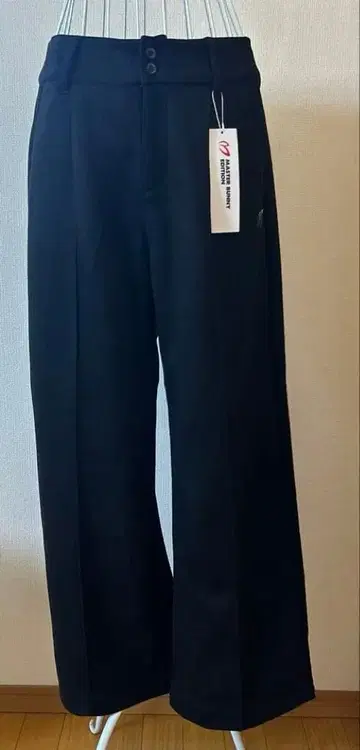 택 포함 새상품 스웨이드 터치 스무스 와이드 팬츠 사이즈 1