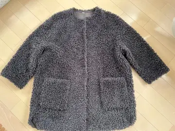 Mila Owen 노카라 셔츠 커브 보아 코트 차콜 그레이