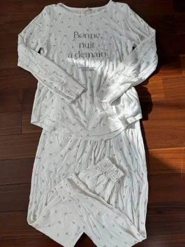 젤라또피케 룸웨어 미니 꽃무늬