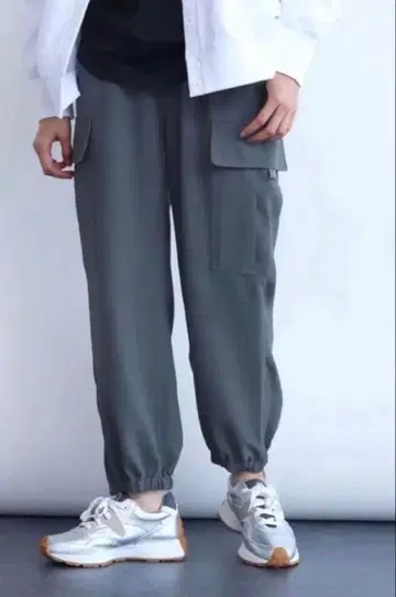 차콜 그레이 카고 팬츠 새상품 야마다 LASUD