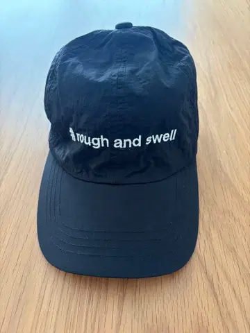 러프 앤 스웰 블랙 캡