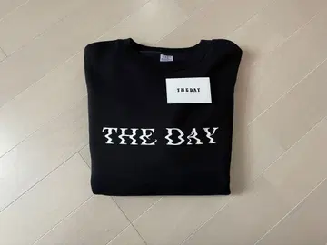 미사용 새상품 THE DAY sweat 사이즈 L