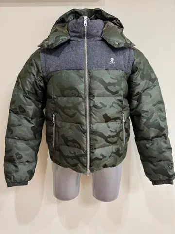 새상품급 MARK&LONA 마크앤로나 카모플라주 다운 자켓 M