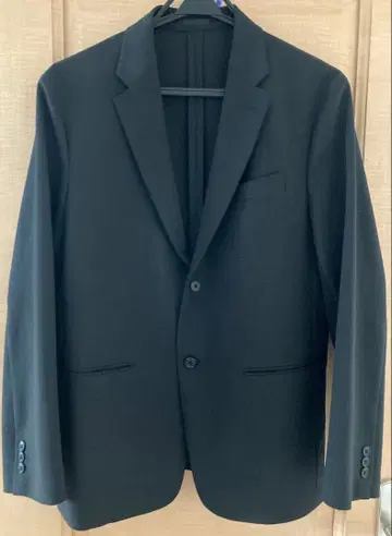 유니클로 감동 자켓/블랙/L 사이즈/USED