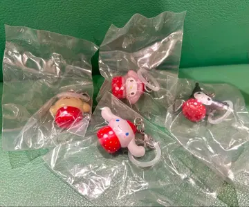 산리오 딸기 메지루시 참