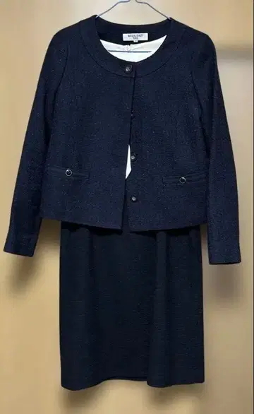 NATURAL BEAUTY BASIC 원피스 수트 M