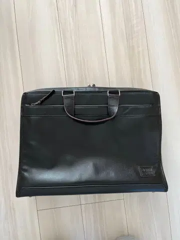 다케오 키쿠치 천연 가죽 백